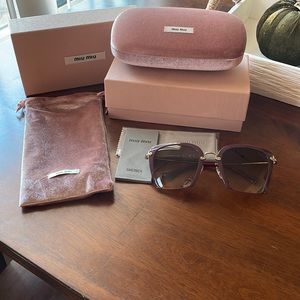 Miu Miu Sunglasses (SMU 52R)